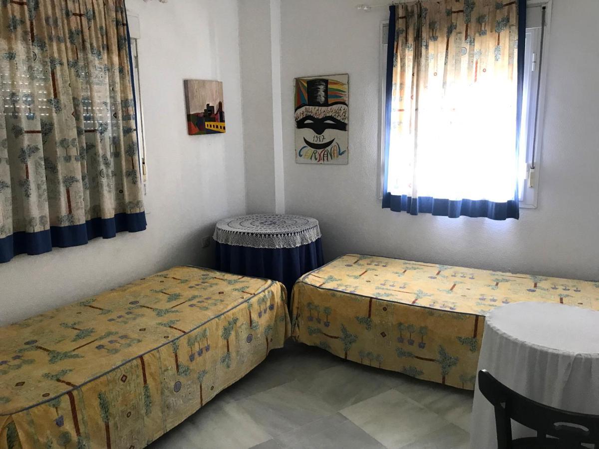 Апартаменти El Chorrillo 2 Коніль-де-ла-Фронтера Екстер'єр фото